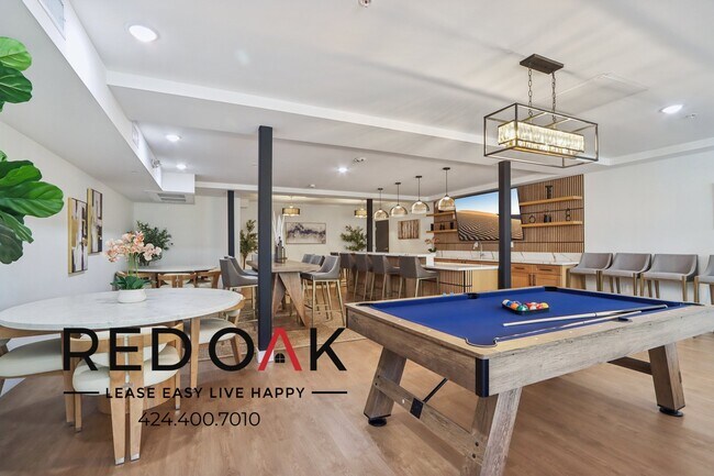 Building Photo - 14526 Kittridge St