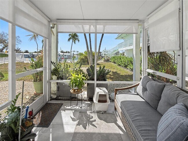 Building Photo - 5301 Ocean Terrace
