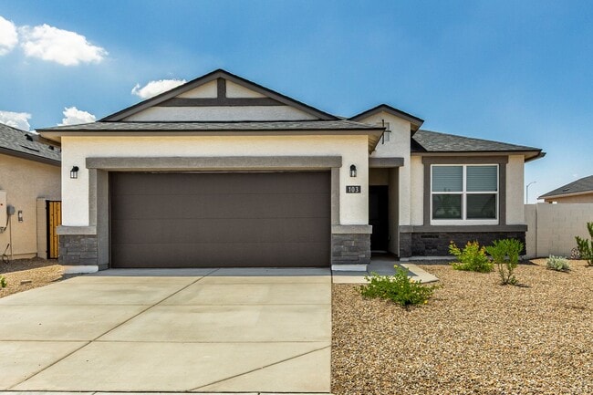Building Photo - Beautiful 3 bed, 2 bath Casa Grande home