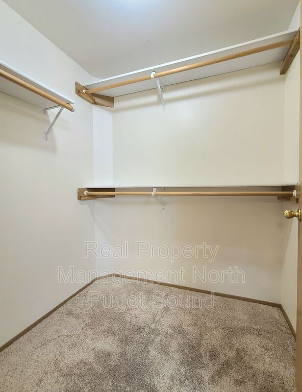 Building Photo - 5953 Grove St