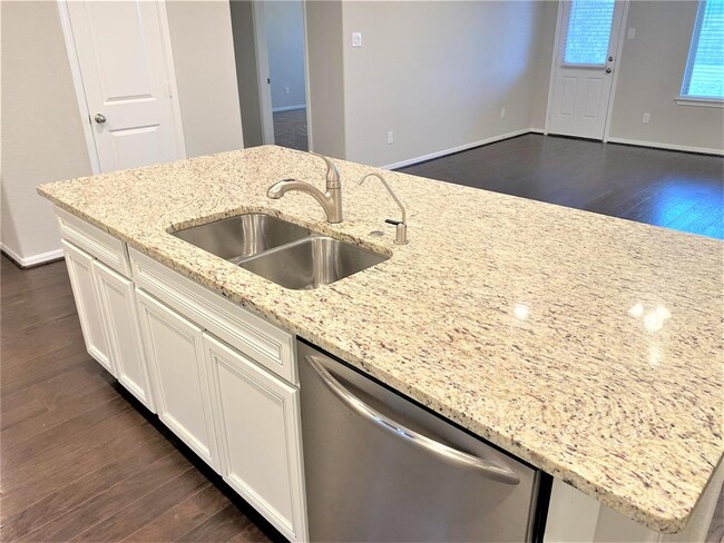 Building Photo - 12043 Talmadge Reach Dr