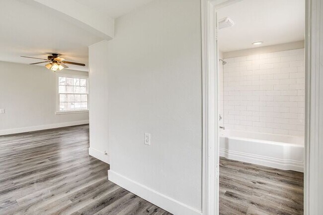 Building Photo - 5437 Sam Calloway Rd
