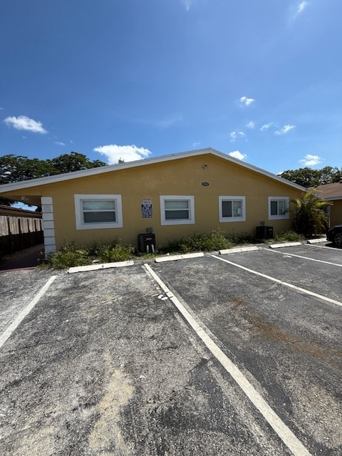 Building Photo - 5962