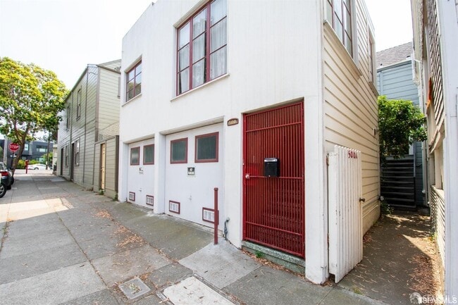 Building Photo - 500 Eugenia Ave