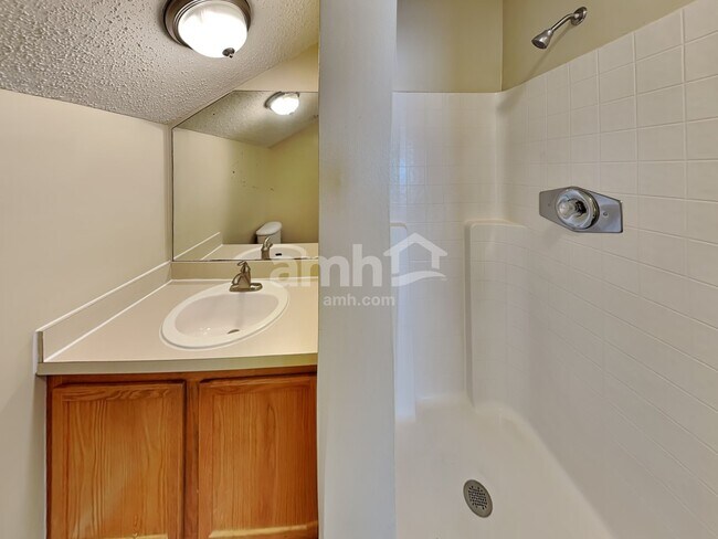 Building Photo - 2785 Eagle Haven Dr