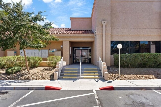 Building Photo - 5154 S Jones Blvd