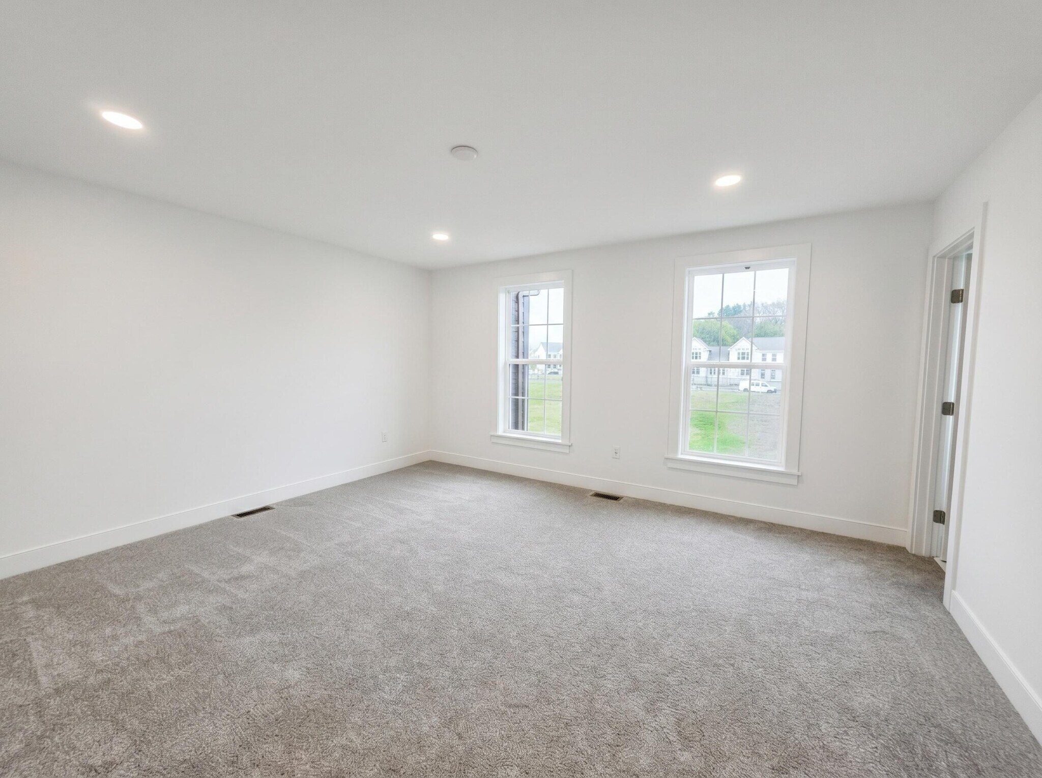 Building Photo - 317 Palisade Way