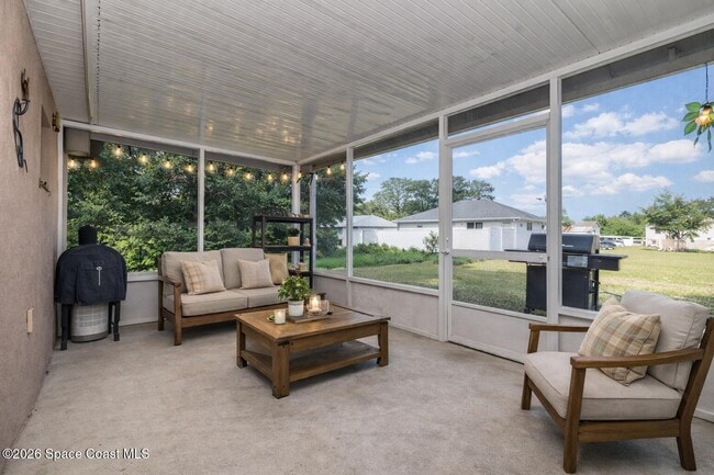 Building Photo - 1410 Vander Ave SE