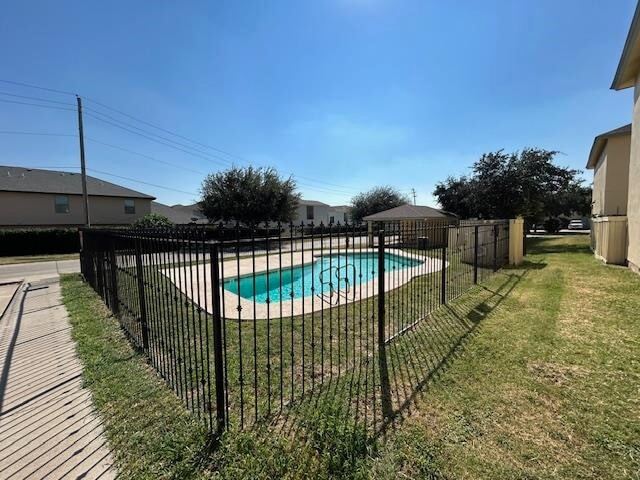 Building Photo - 1000 Ranchway Dr
