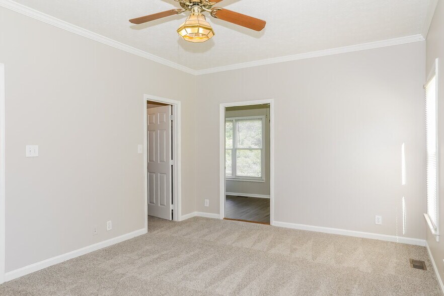 Building Photo - 2461 Sanjo St NE