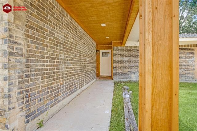 Building Photo - 720 E Williamsburg Manor