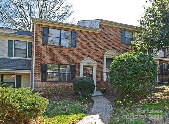 Primary Photo - 8843 Hunter Ridge Dr