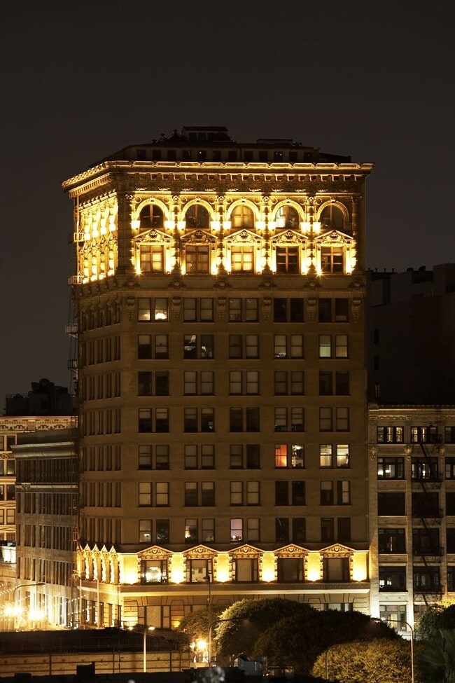 Building Photo - The Continental Building