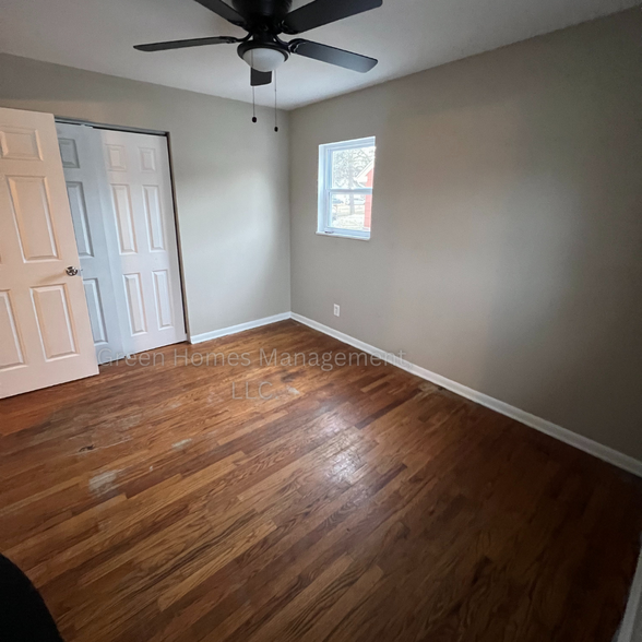 Bedroom 2 - Main floor - 1235 Walker Ave