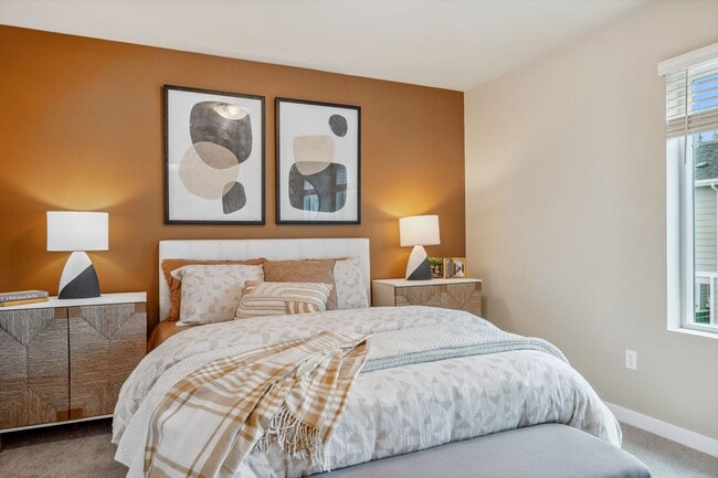Building Photo - 3 Bed | 3.5 Bathroom | 1626 Sq Ft | $3,450