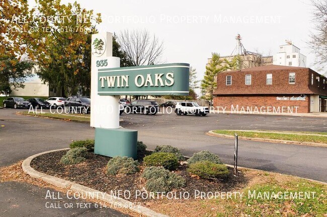 Building Photo - 915 S Court St