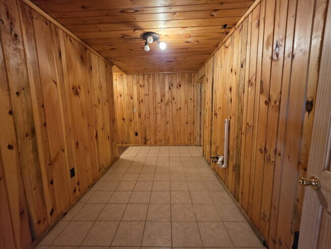 Building Photo - 24.2 Acres – Industrial Warehouse, Residential Or Office Space, Pole Shed & Recreational Land
