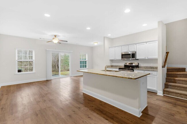 Building Photo - 511 Ferguson Ln