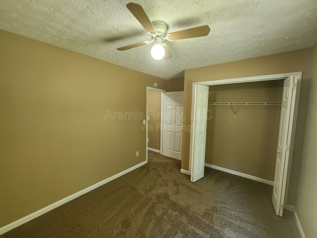 Building Photo - 7266 Tiderace Ct