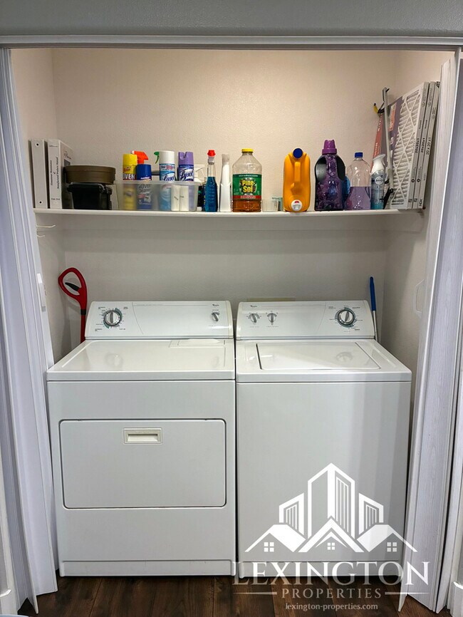 Building Photo - Beautifully Upgraded, 2BD/2BA, Condo Home in The Phoenician, Roseville!