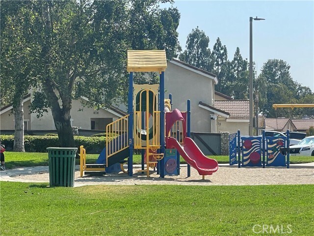 Building Photo - 3638 Oak Creek Dr