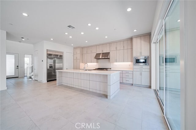 Building Photo - 121 Wild Flower