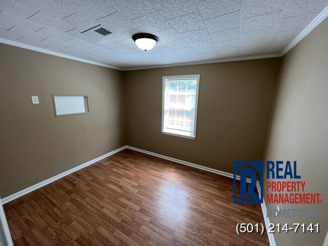 Building Photo - 1417 S Bailey St