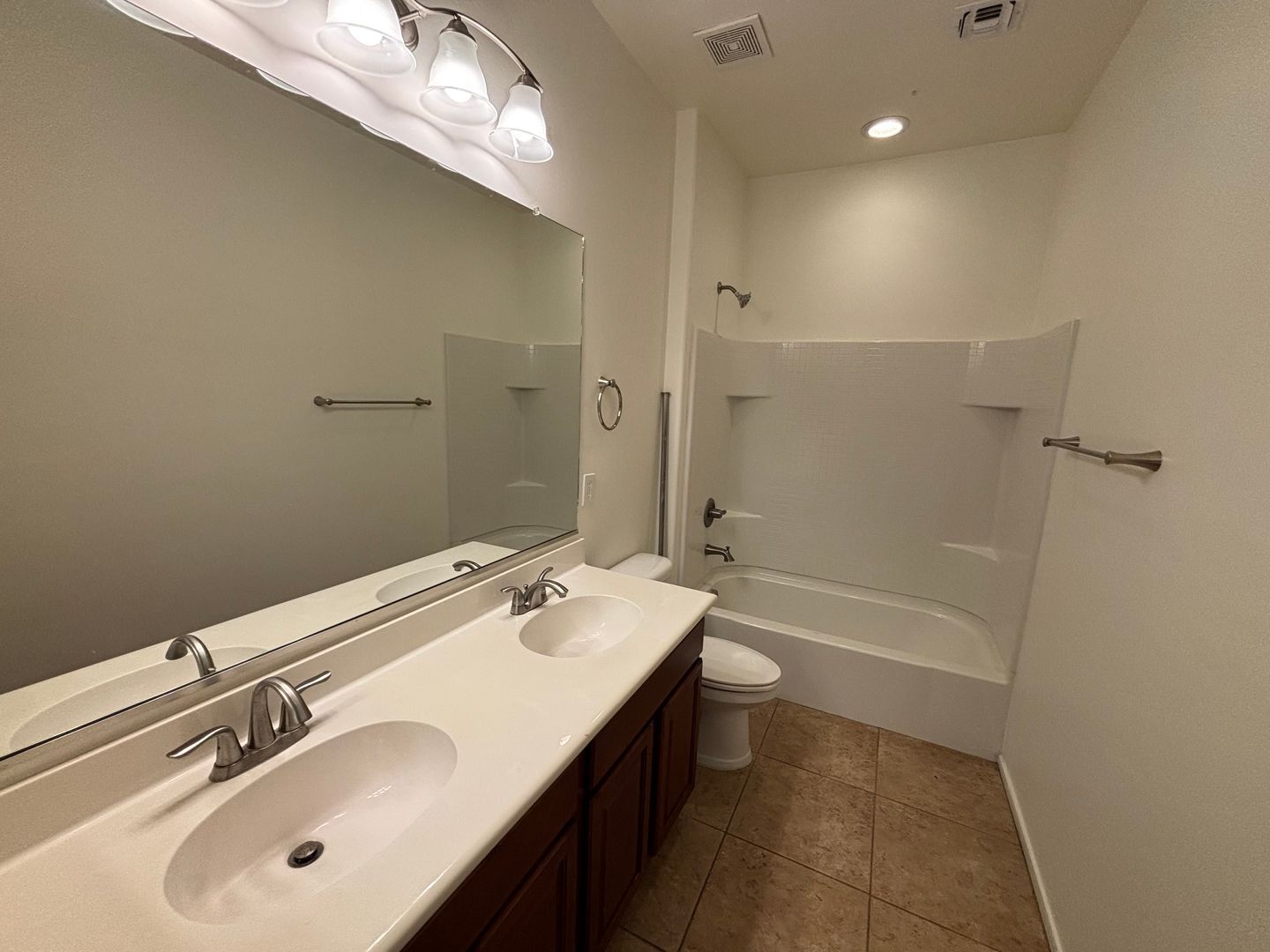 Building Photo - 12553 N Green Oak Dr