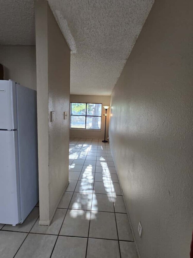 Building Photo - 8338 Longhorn Ridge Dr