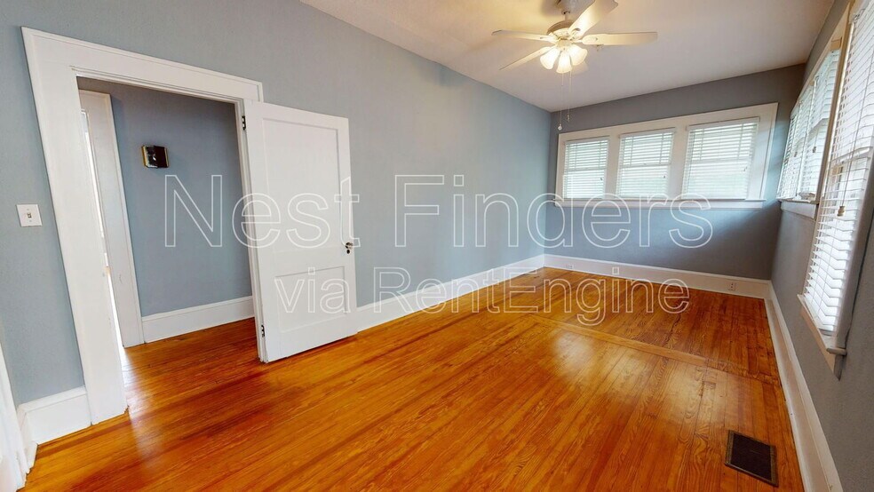 Building Photo - 3619 Riverside Ave