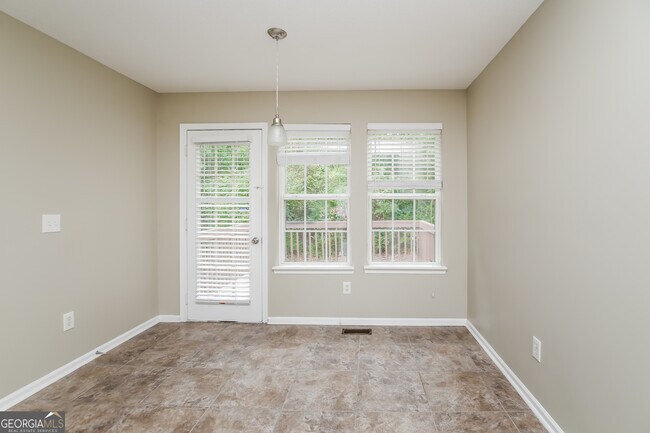 Building Photo - 3012 Edgefield Dr SW