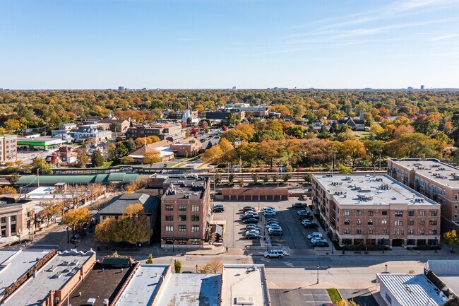 Aerial Photo - 105 W St. Charles Rd
