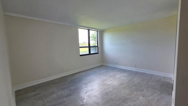 Building Photo - 2618 Cove Cay Dr