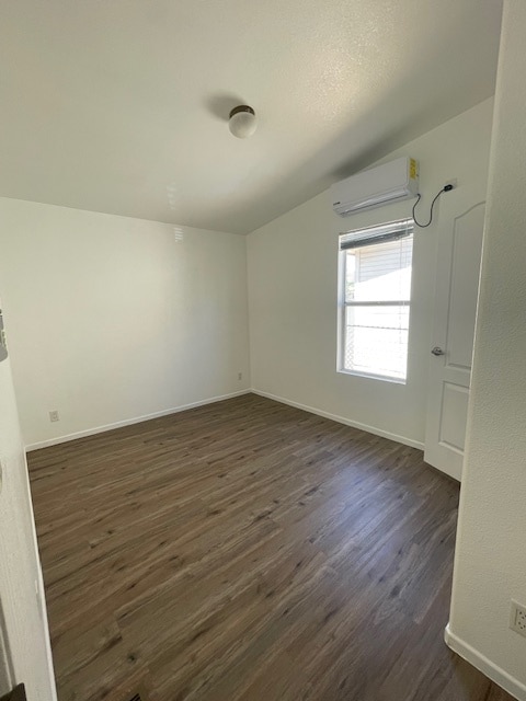 Building Photo - 23686 Lodge Dr