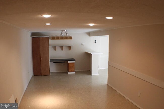 Building Photo - 7012 Galgate Dr