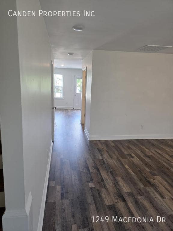 Building Photo - 1249 Macedonia Dr