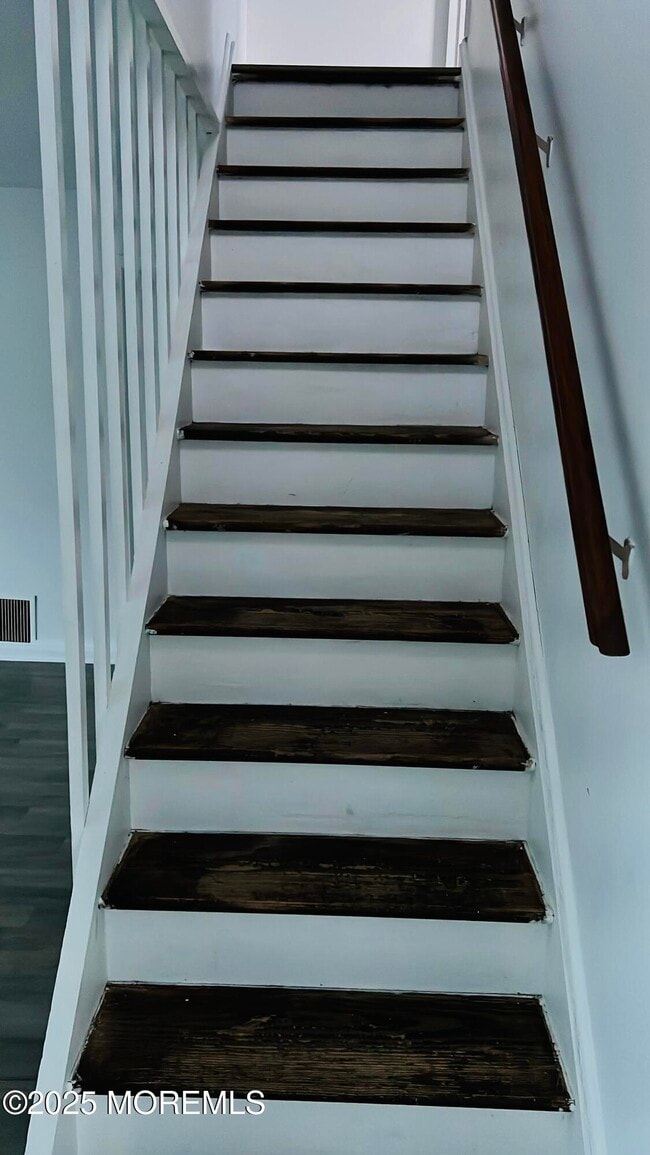 Building Photo - 439 Mantoloking Rd