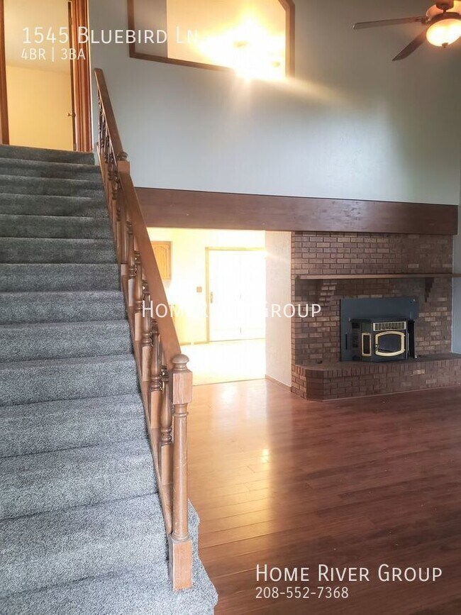 Building Photo - Westside Home for Rent by Homeriver Group