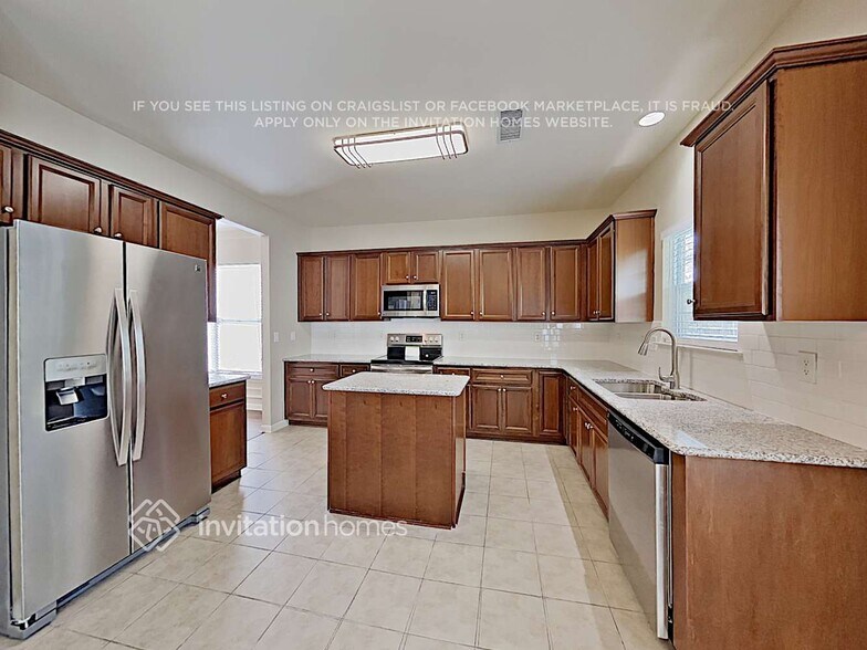 Building Photo - 3434 Crutchfield Pl