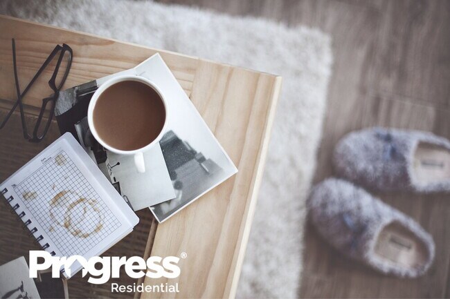 Building Photo - 7119 King Crk Dr