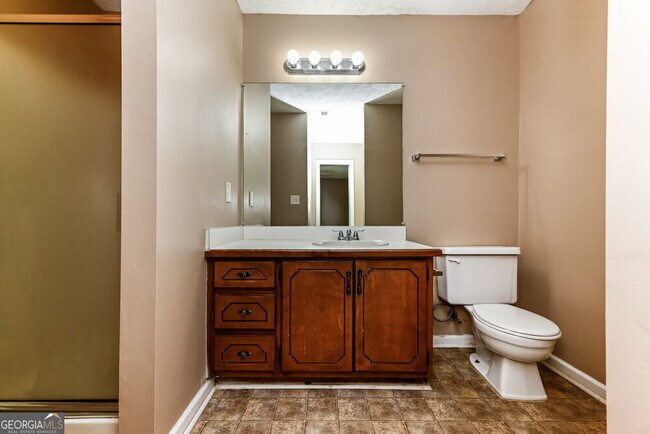 Building Photo - 160 Willow Shoals Dr