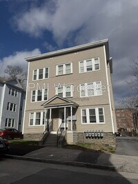 Building Photo - 29 Loxwood St