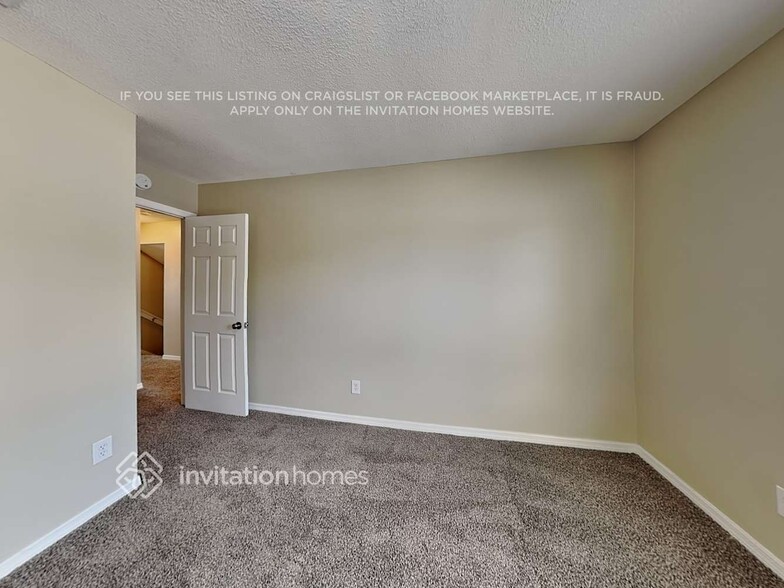Building Photo - 985 Turkey Hollow Cir