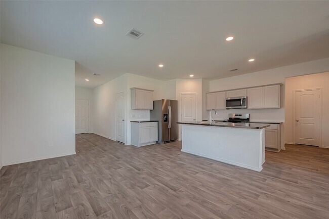 Building Photo - 5343 Pinecliff Grove Ct