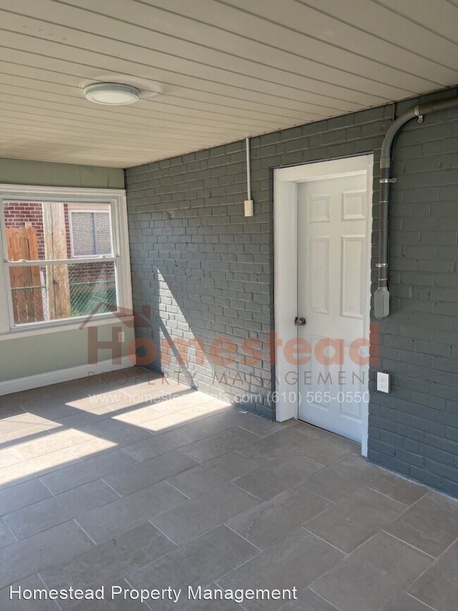 Building Photo - 3 br, 1.5 bath House - 129 Ervin Ave