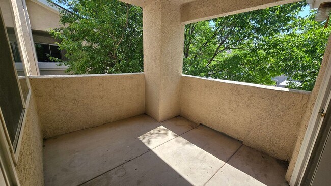 Building Photo - 3835 Strawberry Field Grove