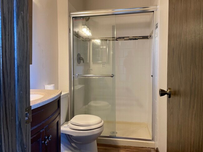 Building Photo - 1448 Merrimac Ln S