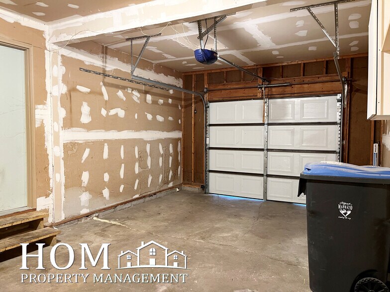 Building Photo - 127 Sandpiper Dr