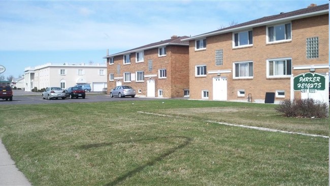 Building Photo - Parker Heights Apartments