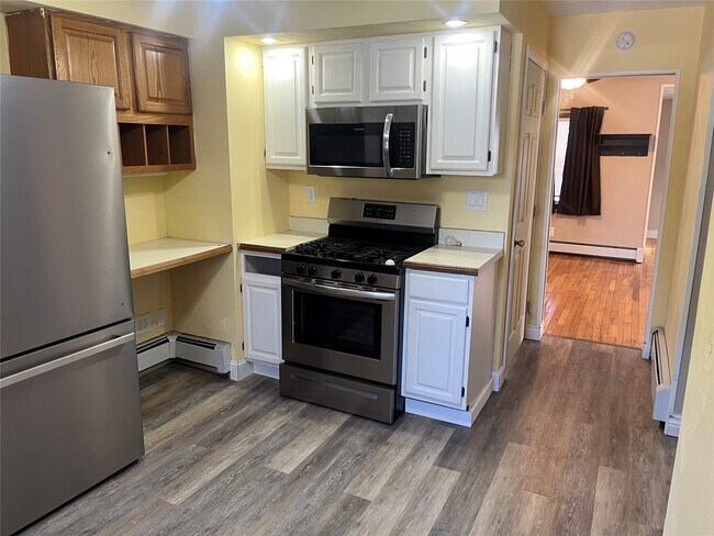 Building Photo - 3 Cleveland Ave